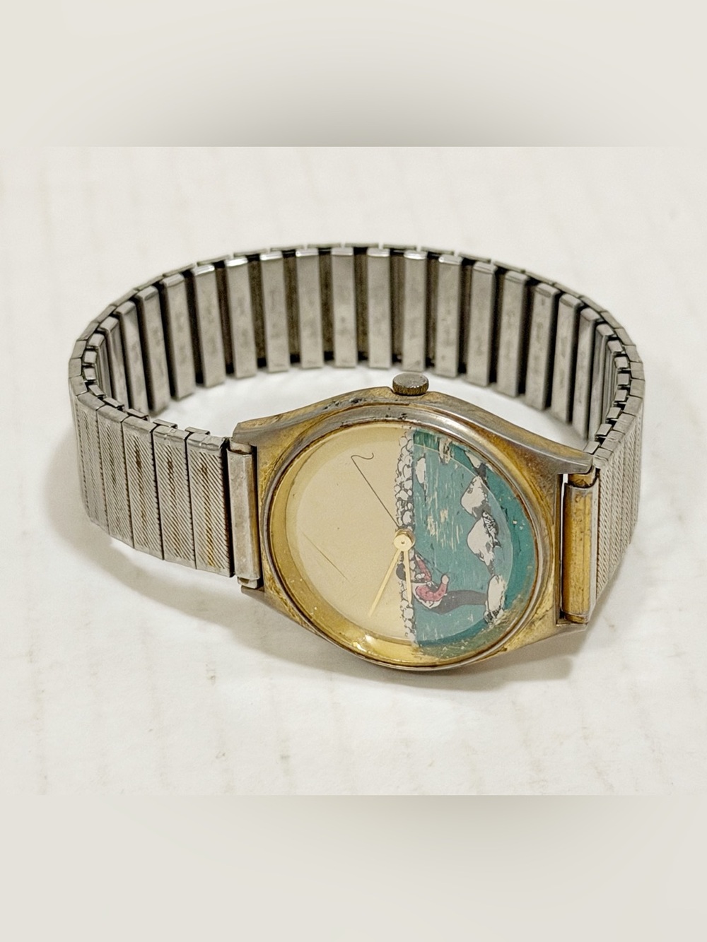 Vintage 1970s Totoro watch with a unique design Metal Wrist Watch